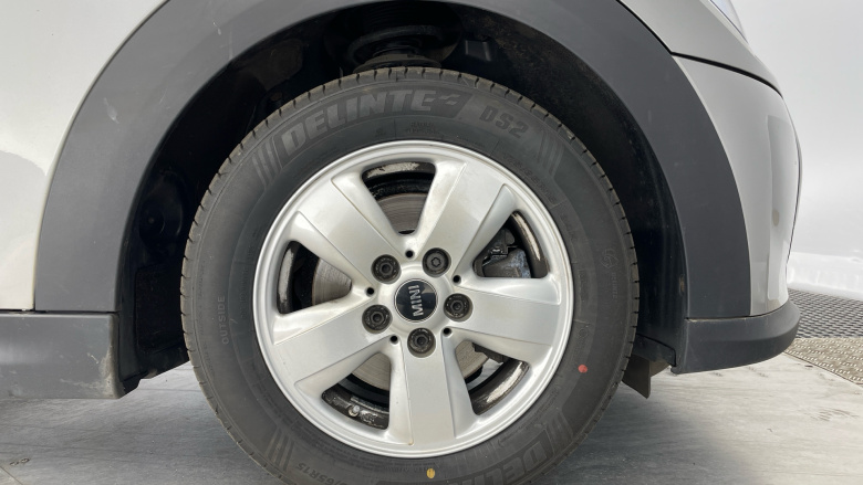 MINI Hatchback 1.5 Cooper Classic 3dr Auto Petrol Hatchback